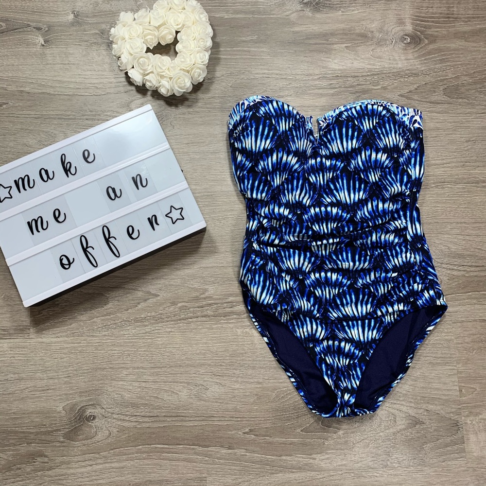 ❌SOLD❌Tommy Bahama women’s blue swim suit